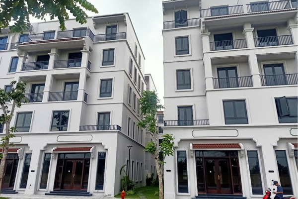 AD-27 NHÀ PHỐ XẺ KHE ĐƯỜNG ÁNH DƯƠNG - KẾT NỐI Grand Expo - Vincom - Grand World