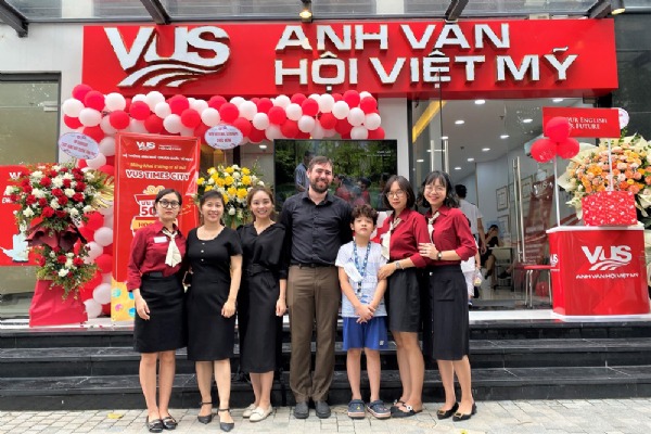 Anh Văn hội Việt Mỹ - VUS English TimesCity | Shophouse 17